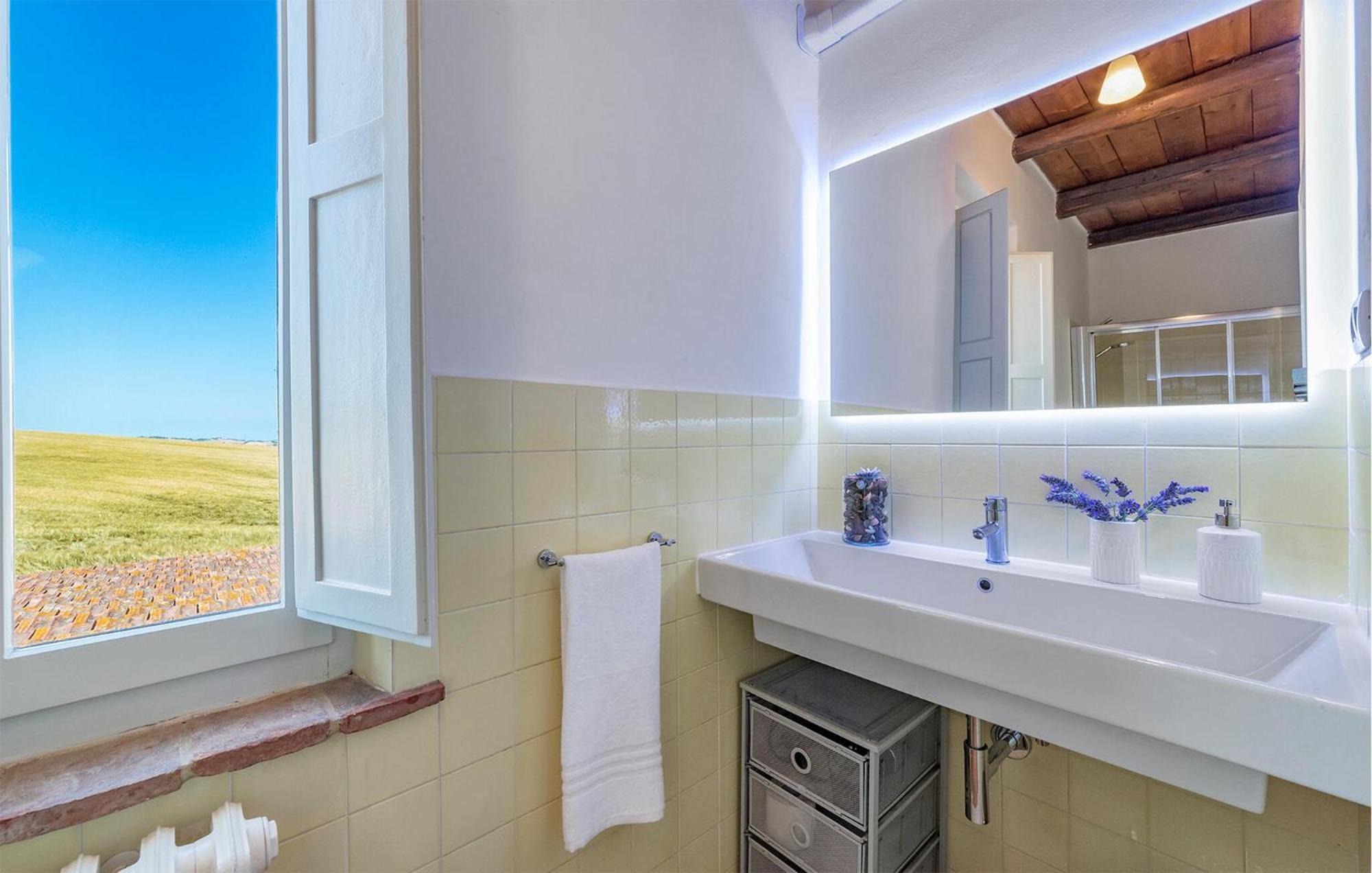 4 Bedroom Beautiful Home In Senigallia Luaran gambar